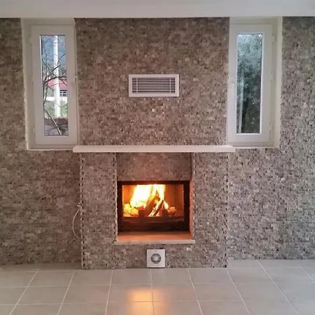 Villa Golden Heights *